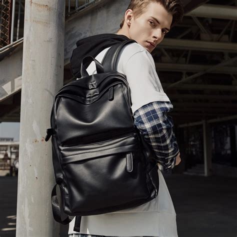 sac a dos cuir homme prada|Sacs et Sacoches de luxe pour Homme .